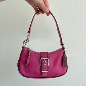 Sold - Vintage Coach Hampton y2k shoulder bag